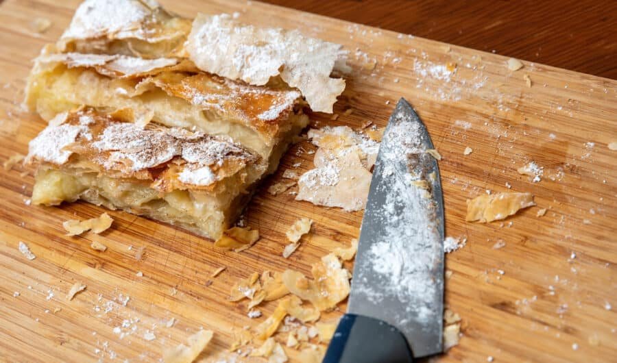 What to eat for breakfast in Greece - Bougatsa