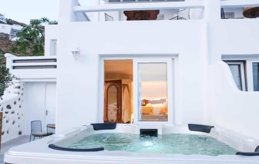 Greece Travel Blog_Where To Stay In Mykonos_Villa Elina