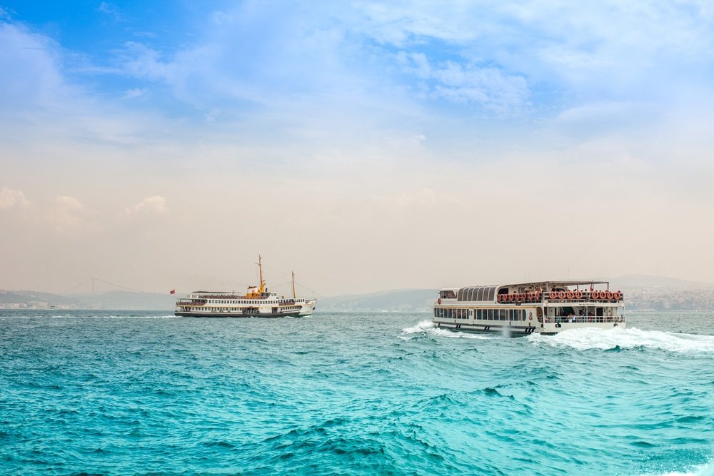 Getting around Istanbul - The ferry in the Bosphorus, Istanbul