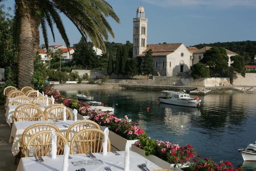 Things to do in Croatia_Where to stay on Hvar_Villa Dalmacija Hvar Hotel